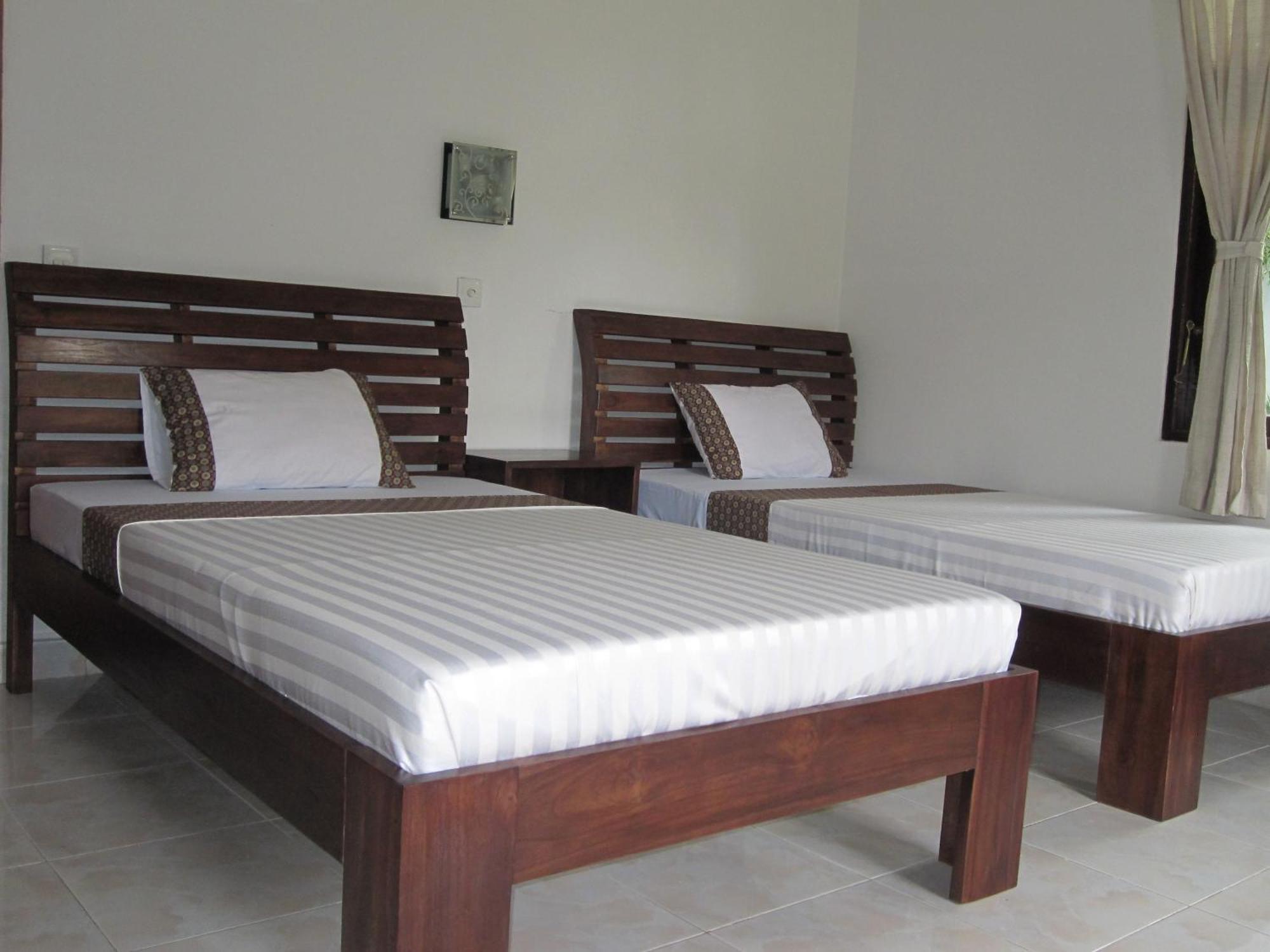 Galang Kangin Bungalows Amed Zimmer foto